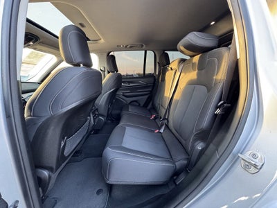 2023 Jeep Grand Cherokee Laredo X