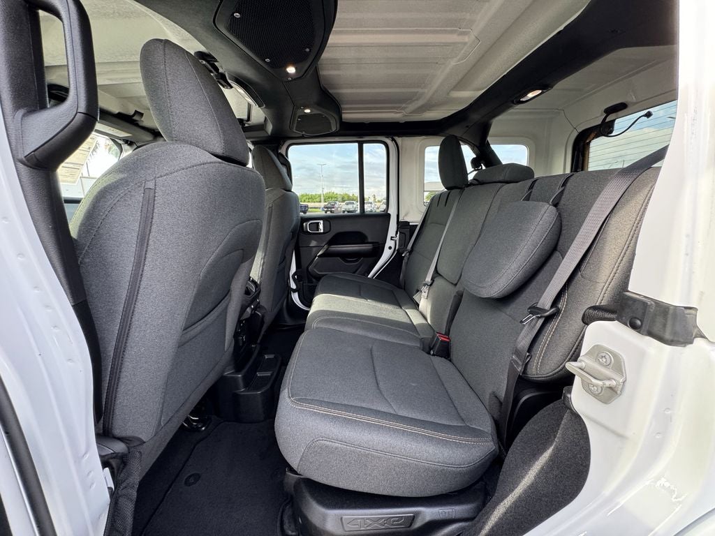 2024 Jeep Wrangler Sahara 4xe