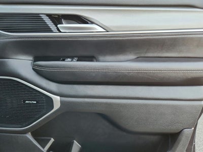2025 Jeep Wagoneer Base