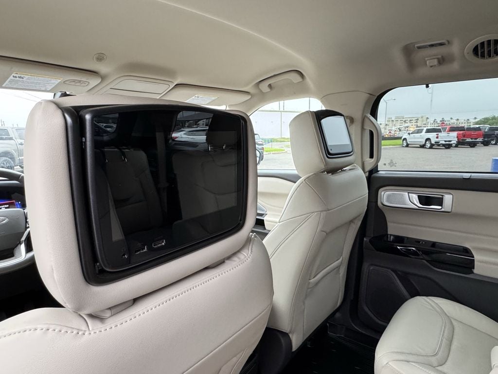 2023 Ford Explorer Platinum