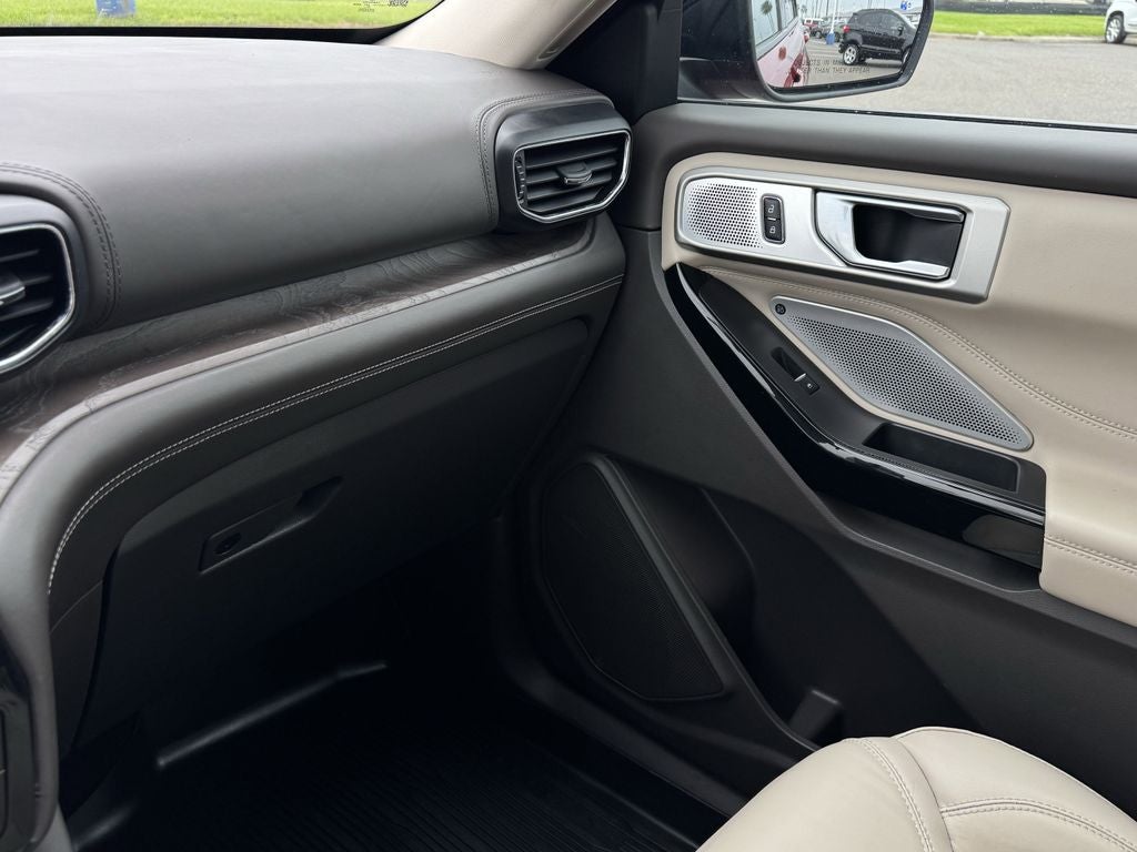 2023 Ford Explorer Platinum