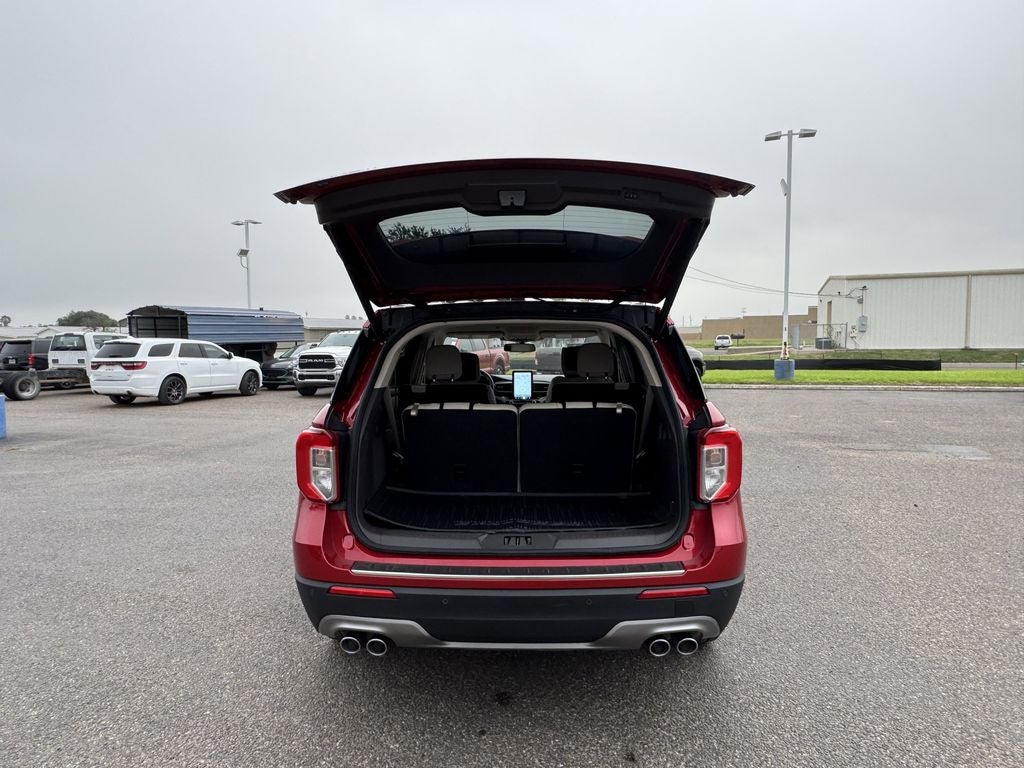 2023 Ford Explorer Platinum