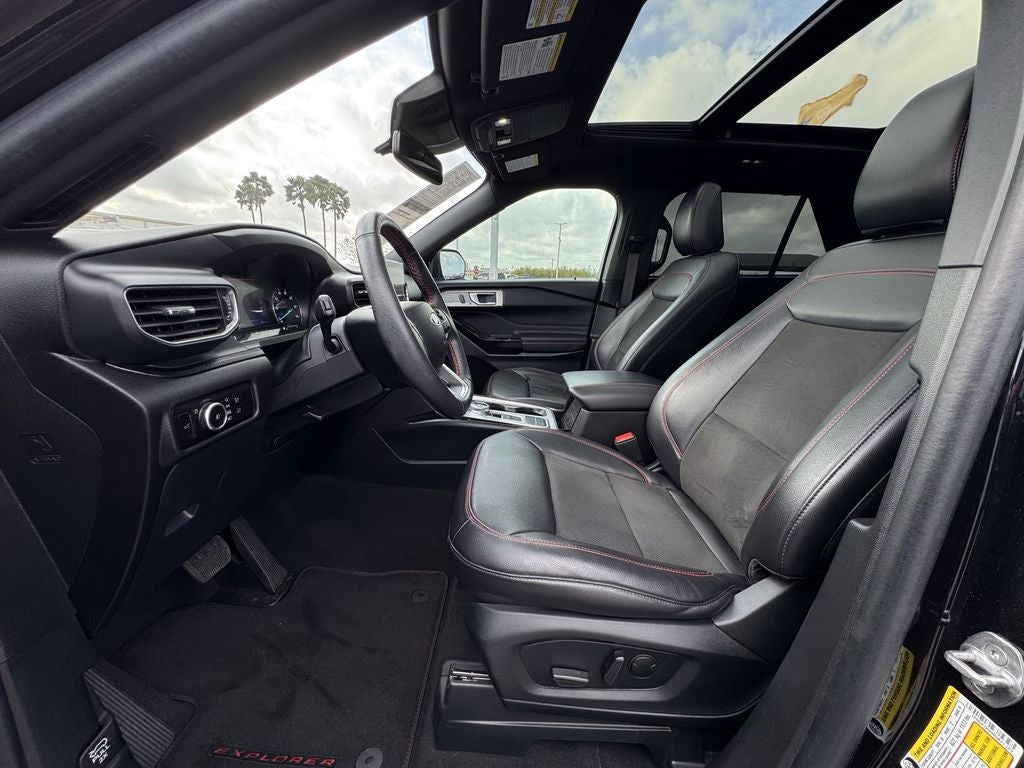 2023 Ford Explorer ST-Line