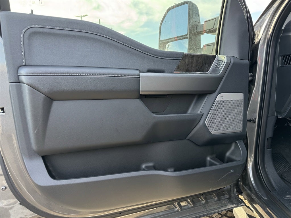 2025 Ford F-250SD Lariat