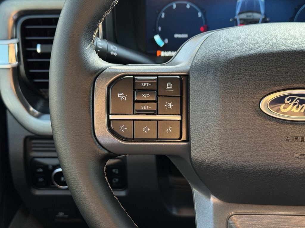 2026 Ford F-350SD Lariat DRW