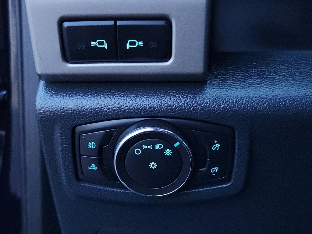 2022 Ford F-350SD Lariat DRW