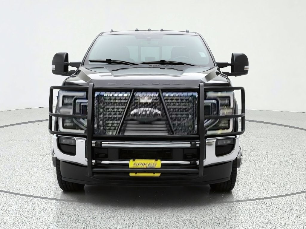 2022 Ford F-350SD Lariat DRW