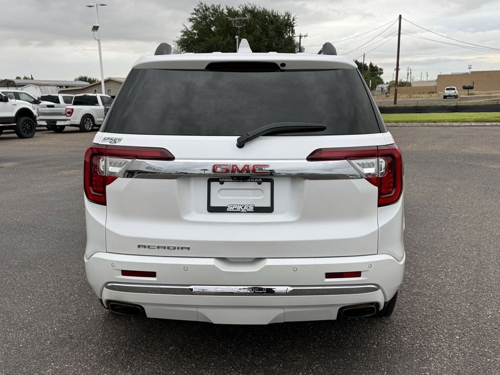 2023 GMC Acadia Denali