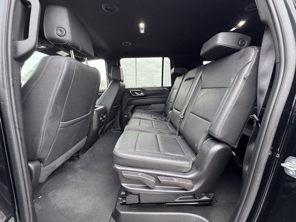 2024 Chevrolet Suburban LT