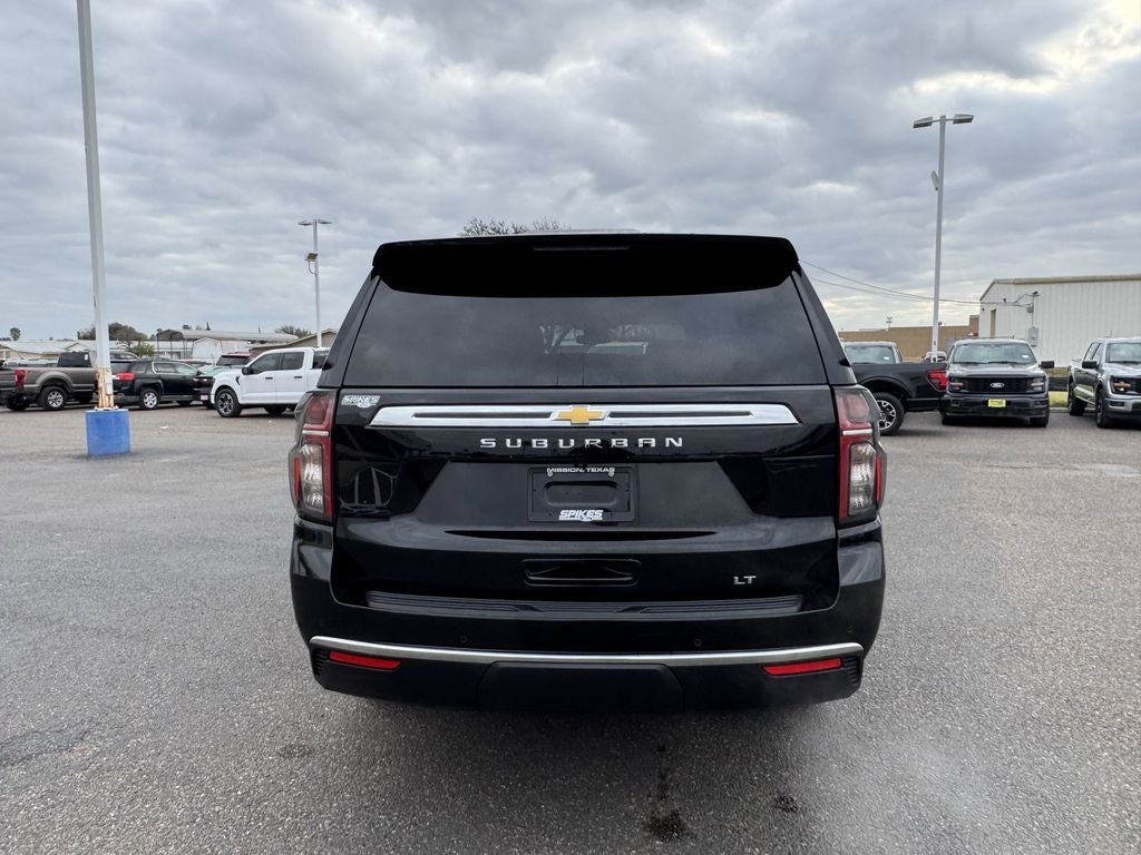 2024 Chevrolet Suburban LT