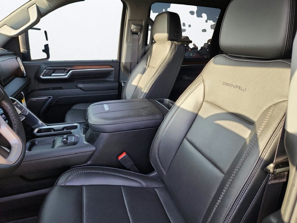 2026 GMC Sierra 2500HD Denali