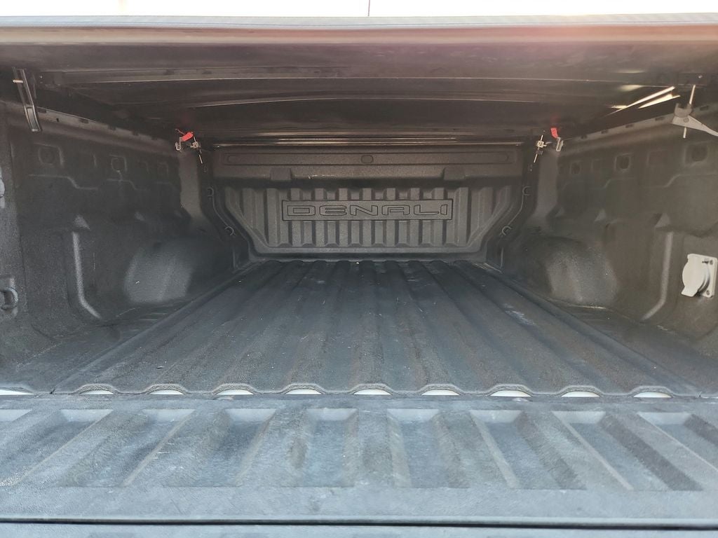 2023 GMC Canyon Denali
