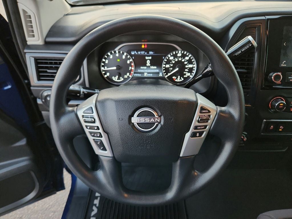 2024 Nissan Titan SV