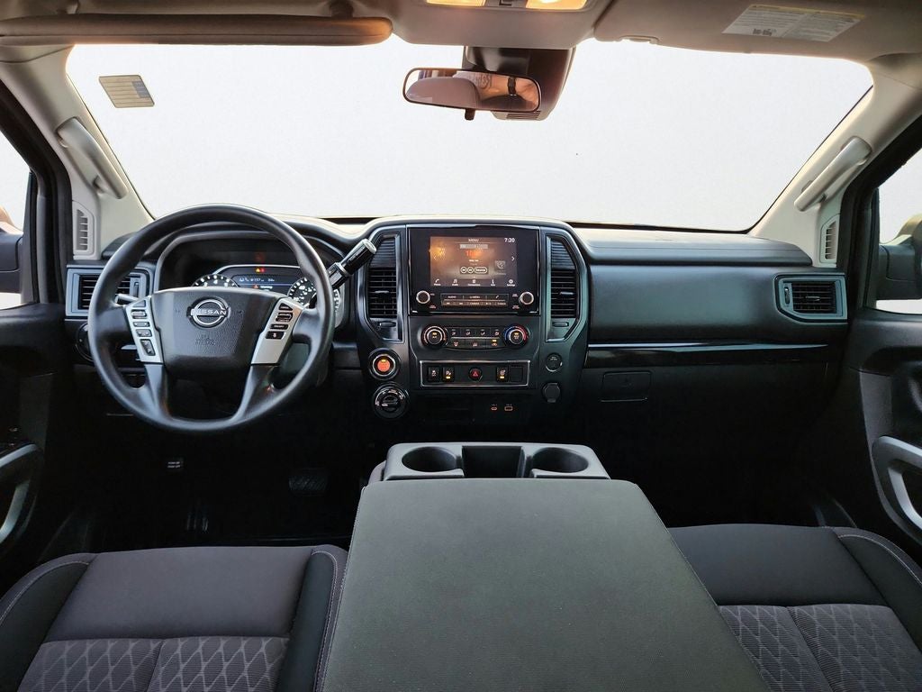 2024 Nissan Titan SV