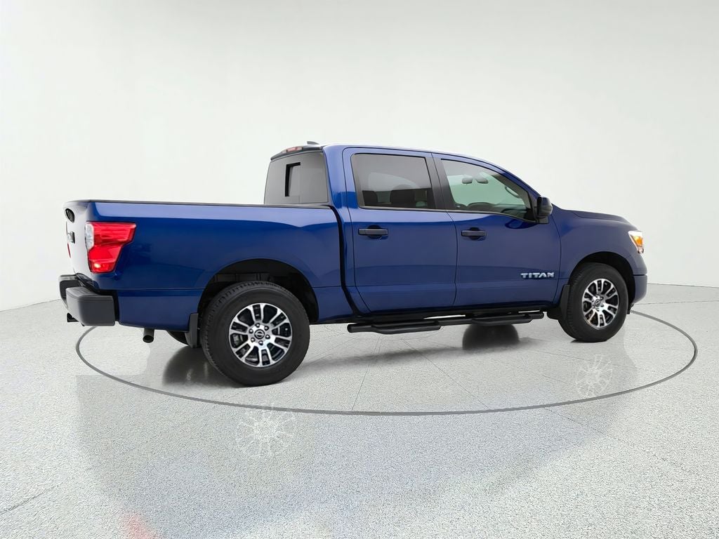 2024 Nissan Titan SV