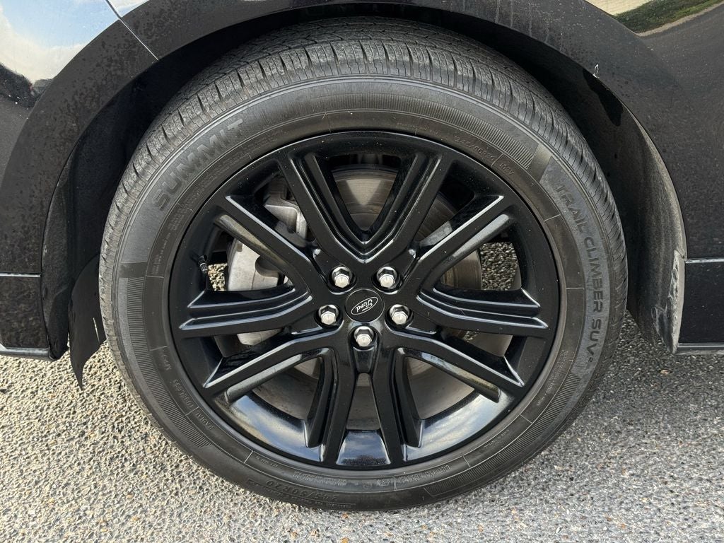 2022 Ford Edge ST Line