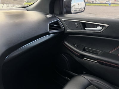 2022 Ford Edge ST Line
