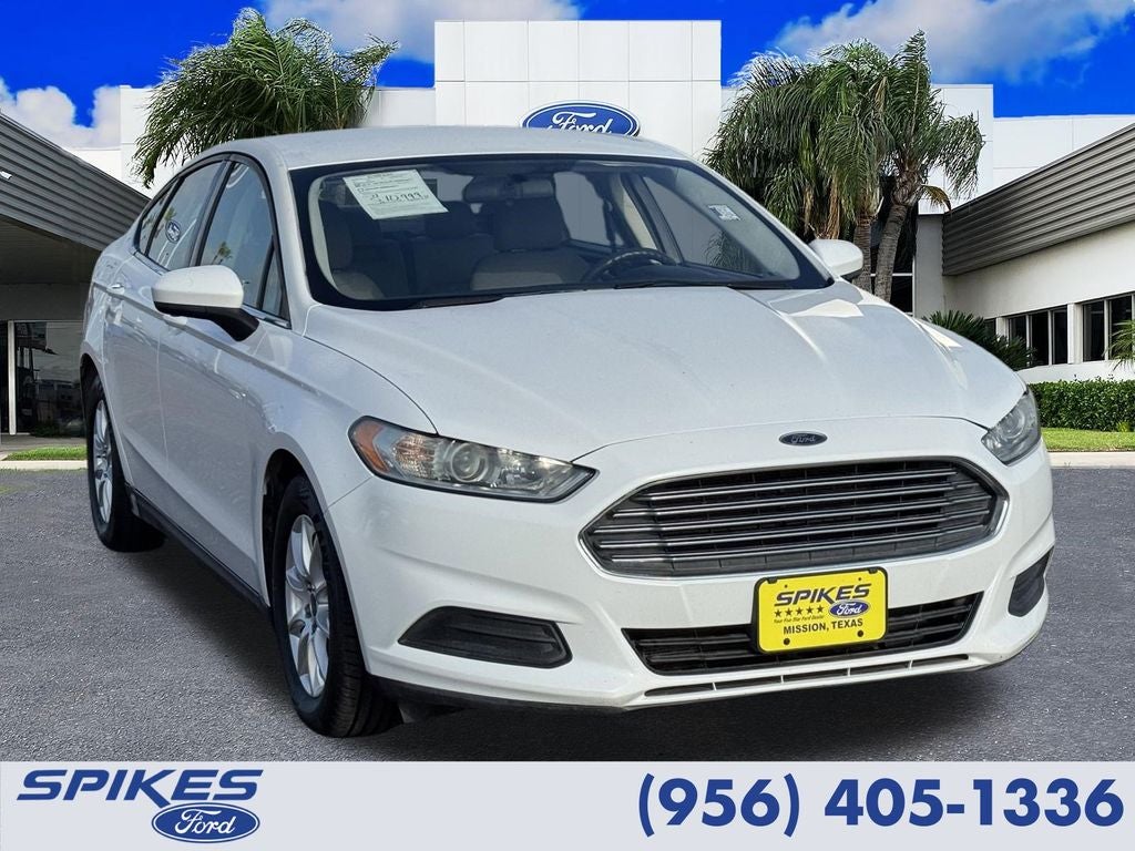 2016 Ford Fusion S FWD's photo