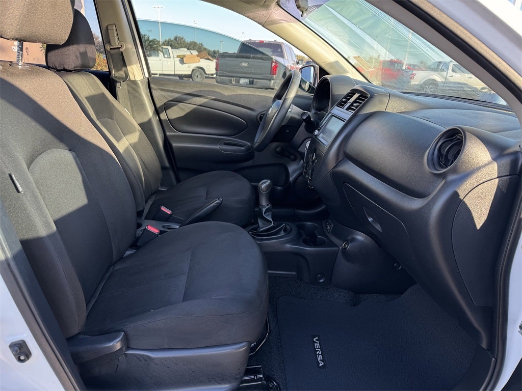 2019 Nissan Versa 1.6 S