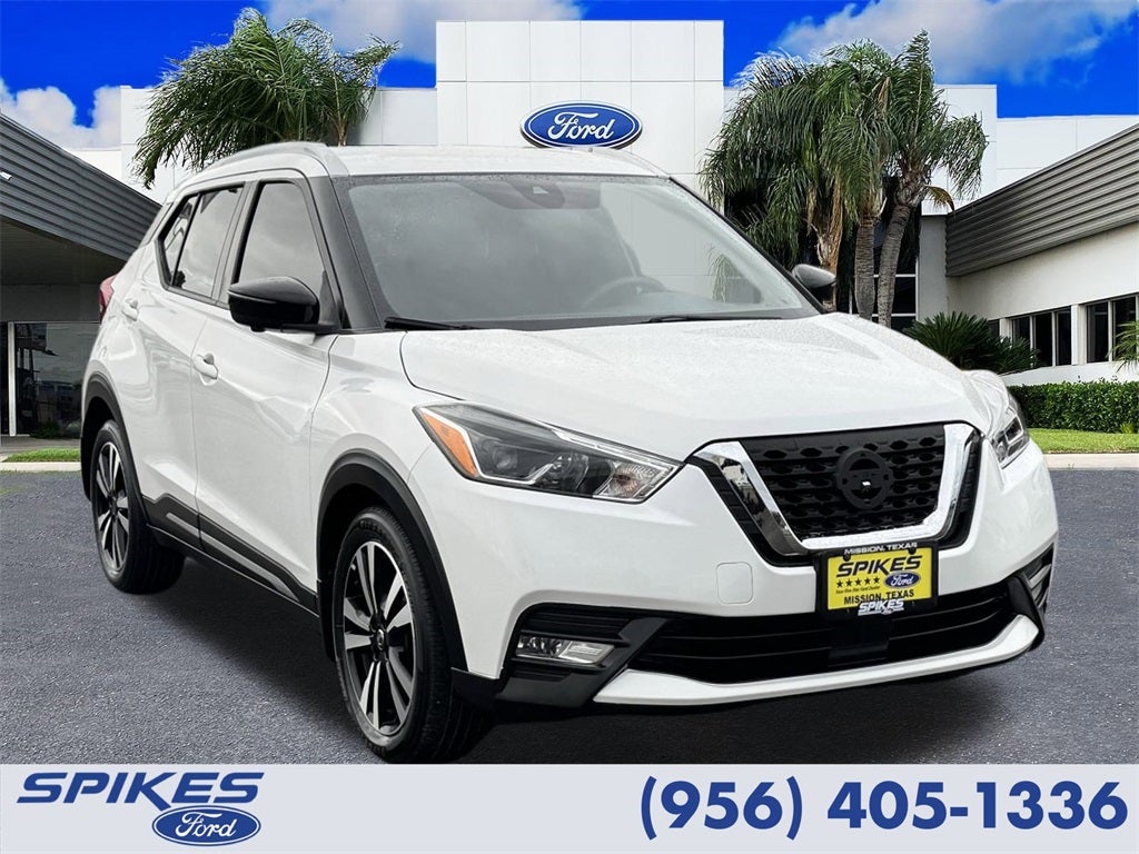 2020 Nissan Kicks SR