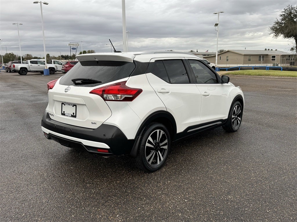 2020 Nissan Kicks SR
