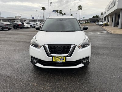 2020 Nissan Kicks SR