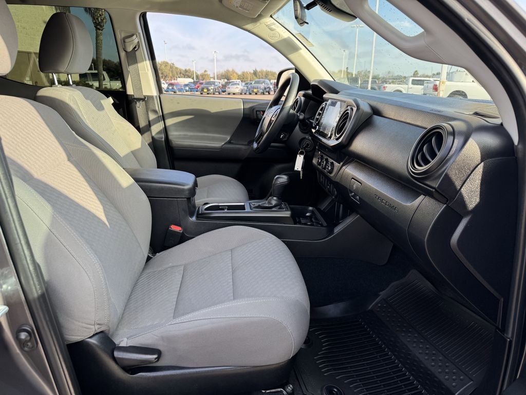 2022 Toyota Tacoma Base