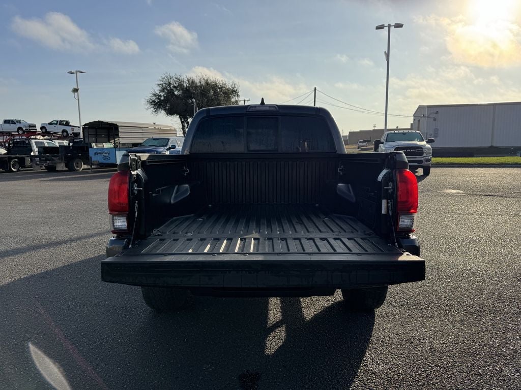 2022 Toyota Tacoma Base