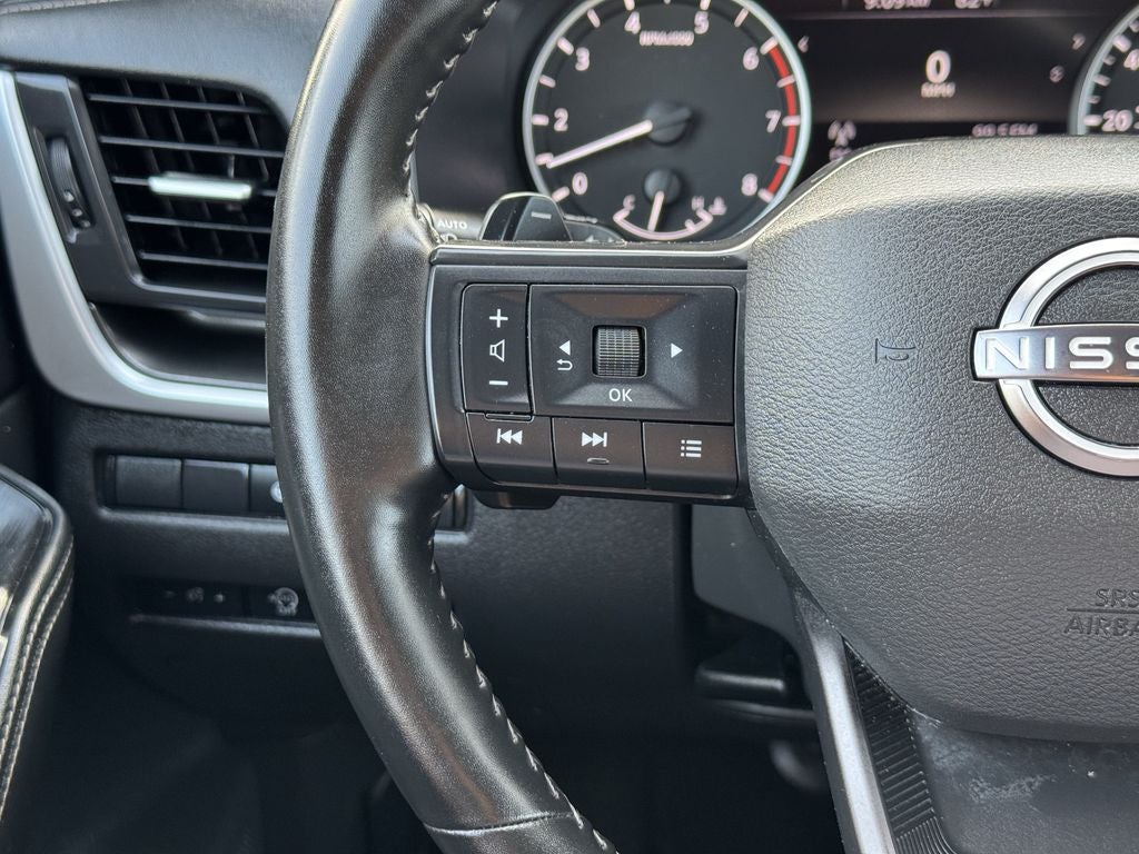 2025 Nissan Rogue SV