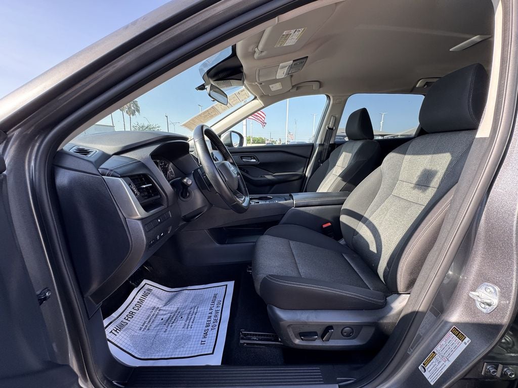 2025 Nissan Rogue SV