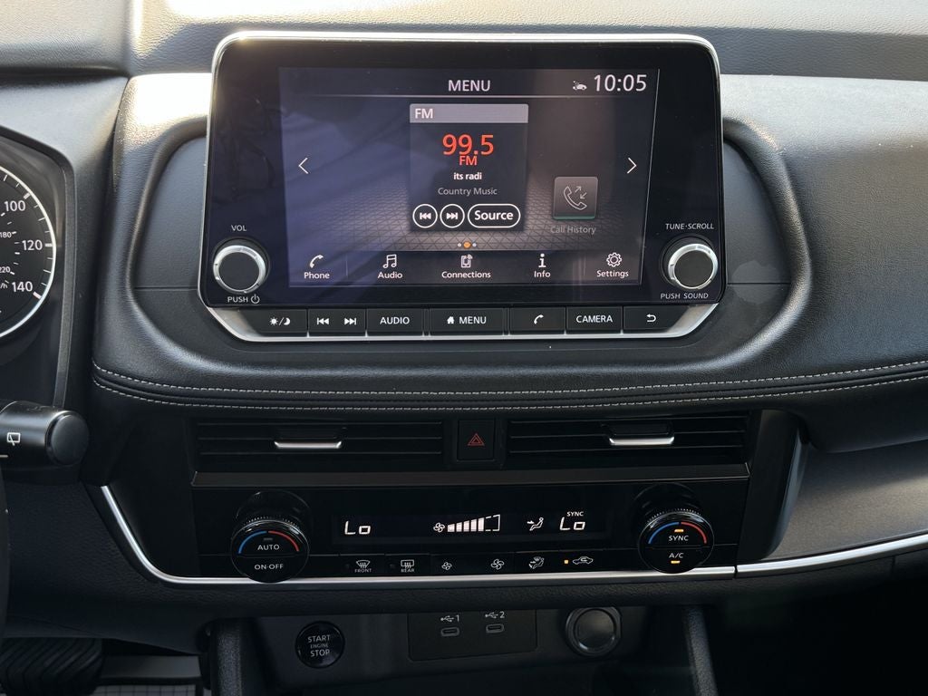 2025 Nissan Rogue SV