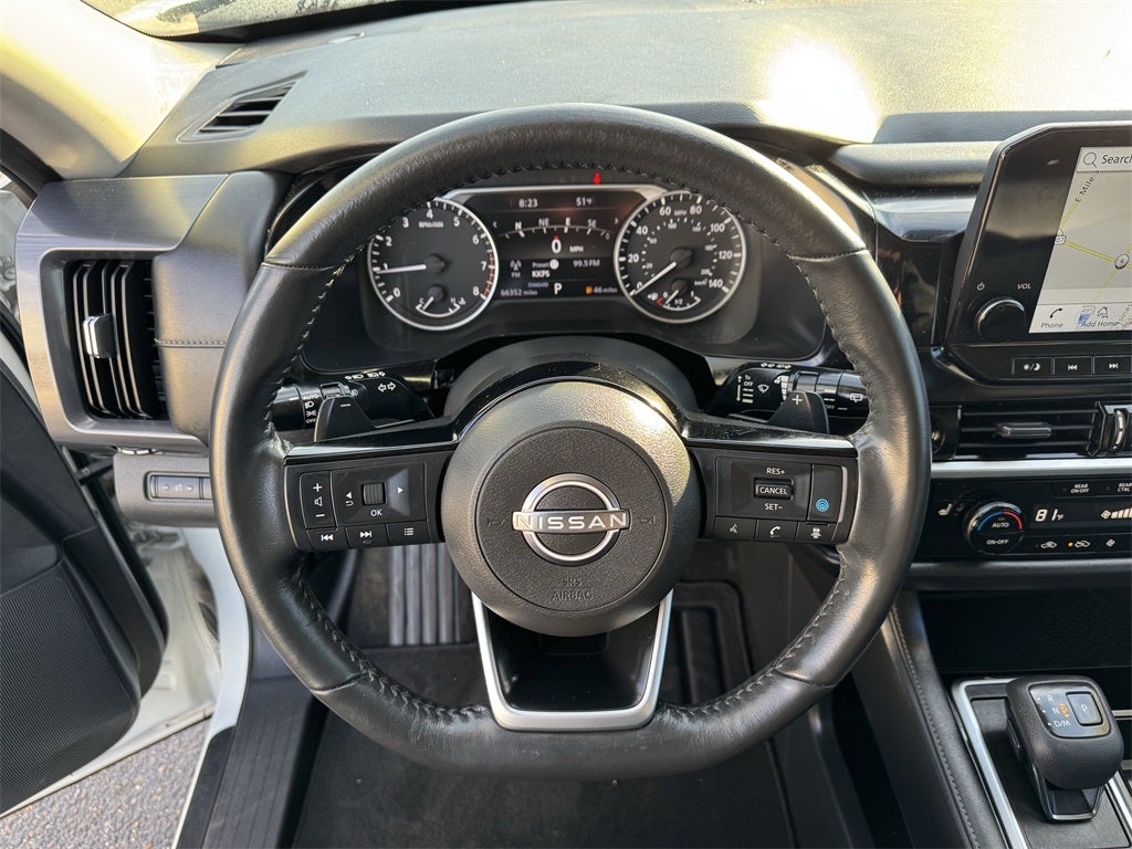 2022 Nissan Pathfinder SL