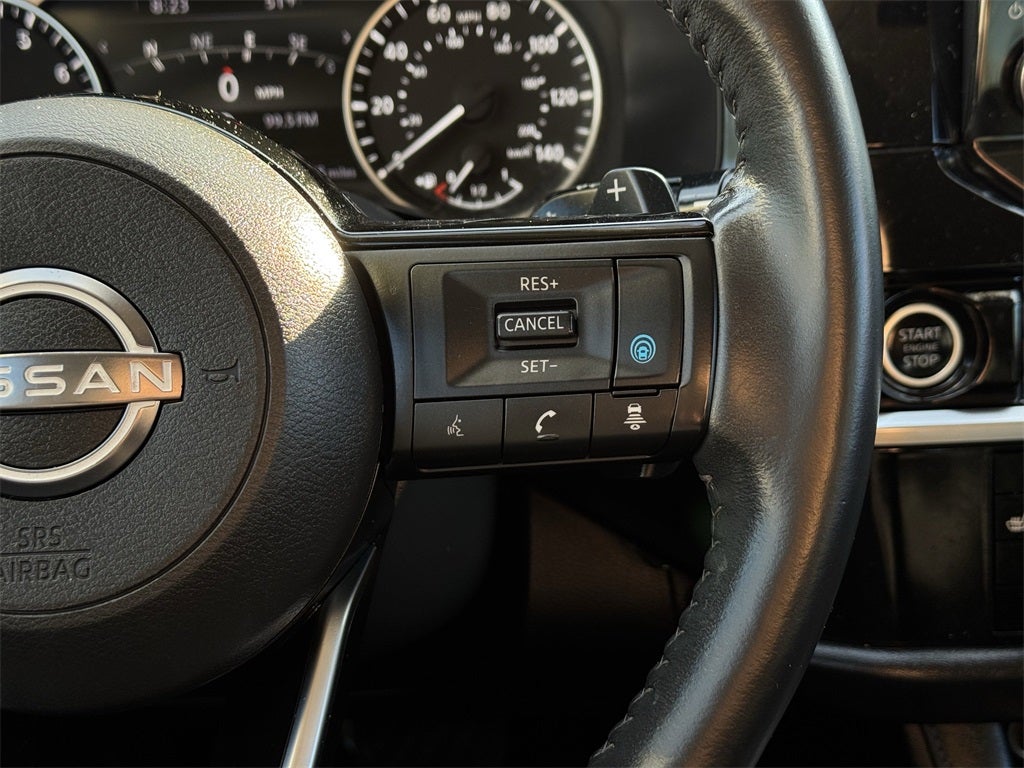 2022 Nissan Pathfinder SL