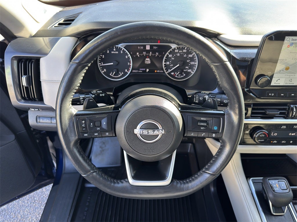 2022 Nissan Pathfinder SL