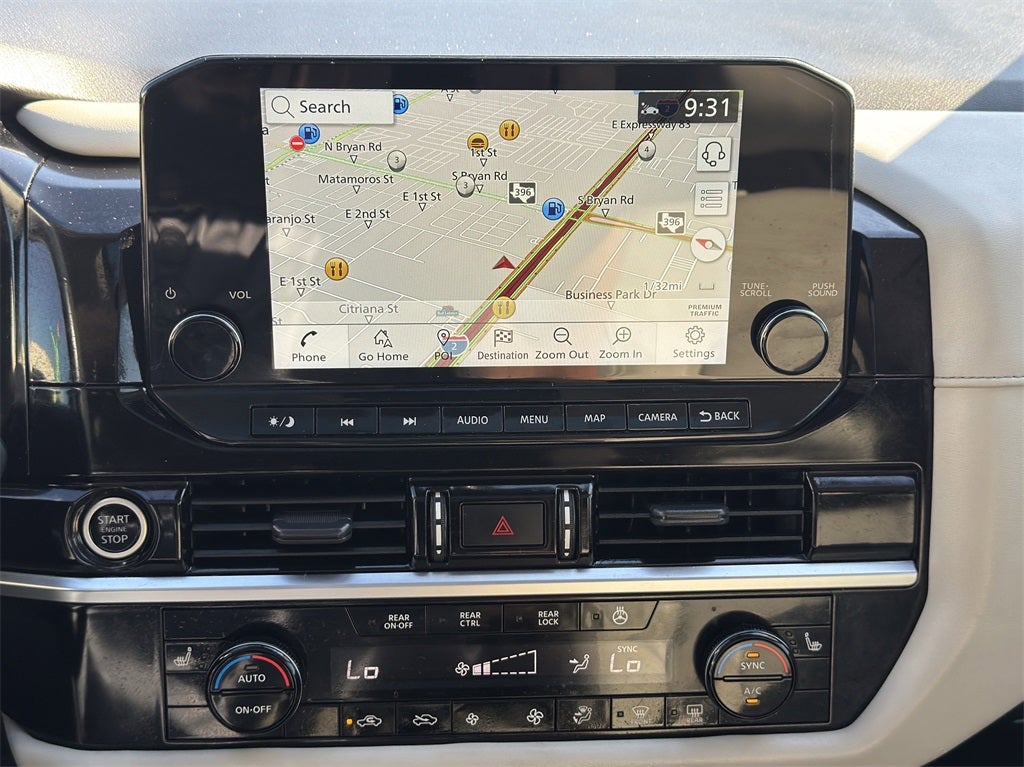 2022 Nissan Pathfinder SL