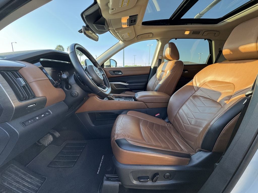2023 Nissan Pathfinder Platinum