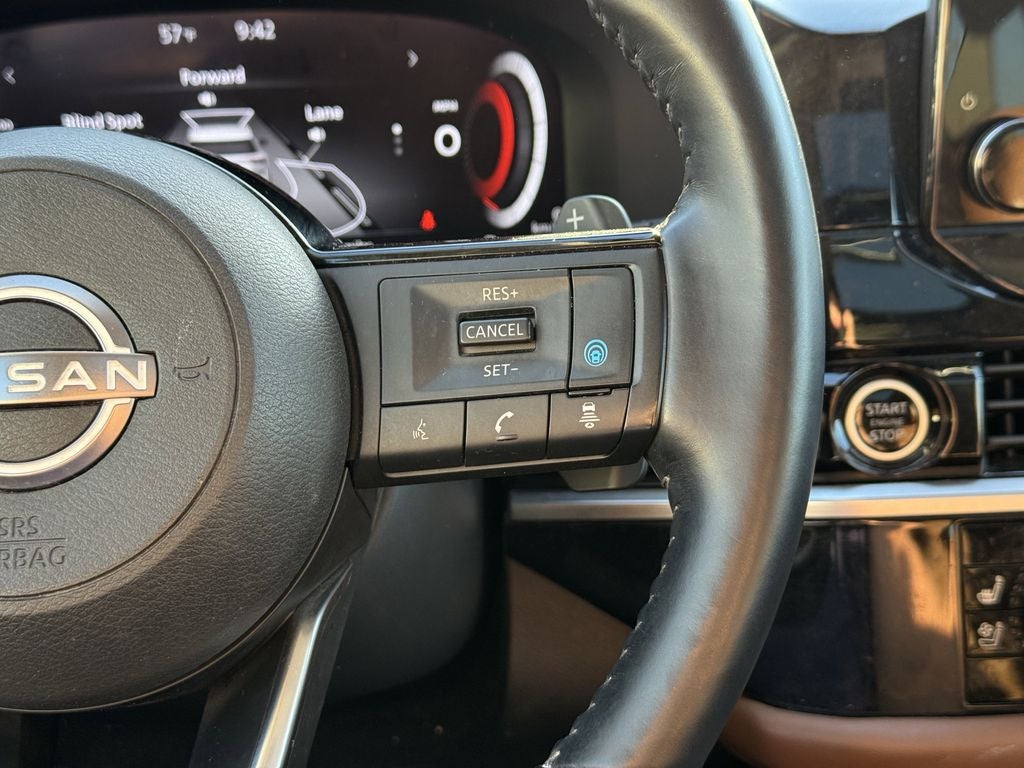 2023 Nissan Pathfinder Platinum