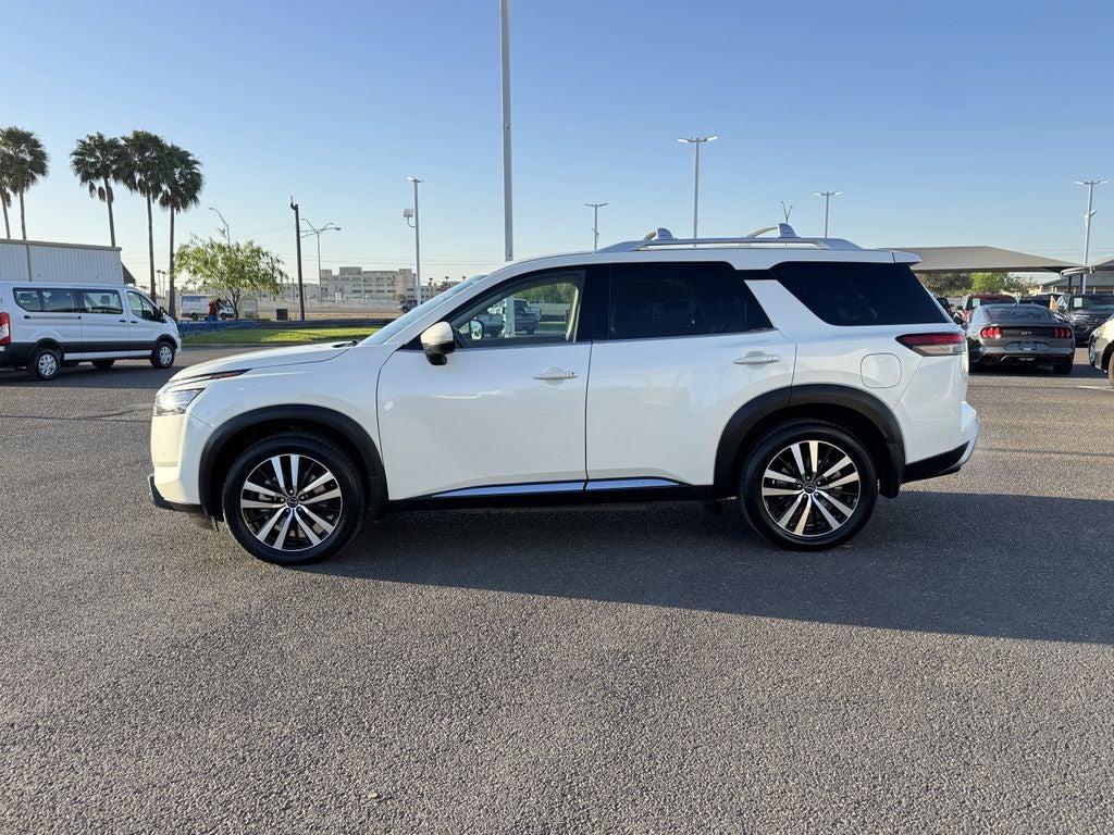 2023 Nissan Pathfinder Platinum