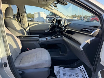2021 Toyota Sienna LE 8 Passenger
