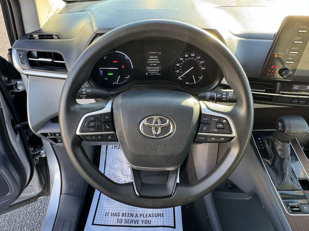 2021 Toyota Sienna LE 8 Passenger