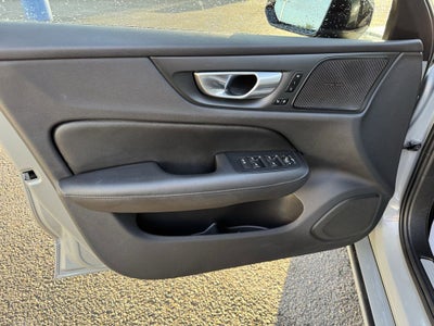 2024 Volvo S60 B5 Plus Dark Theme