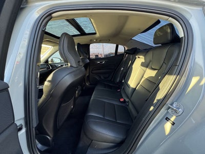 2024 Volvo S60 B5 Plus Dark Theme