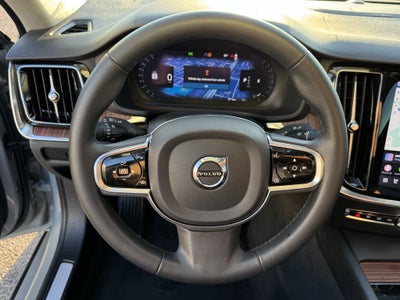 2024 Volvo S60 B5 Plus Dark Theme