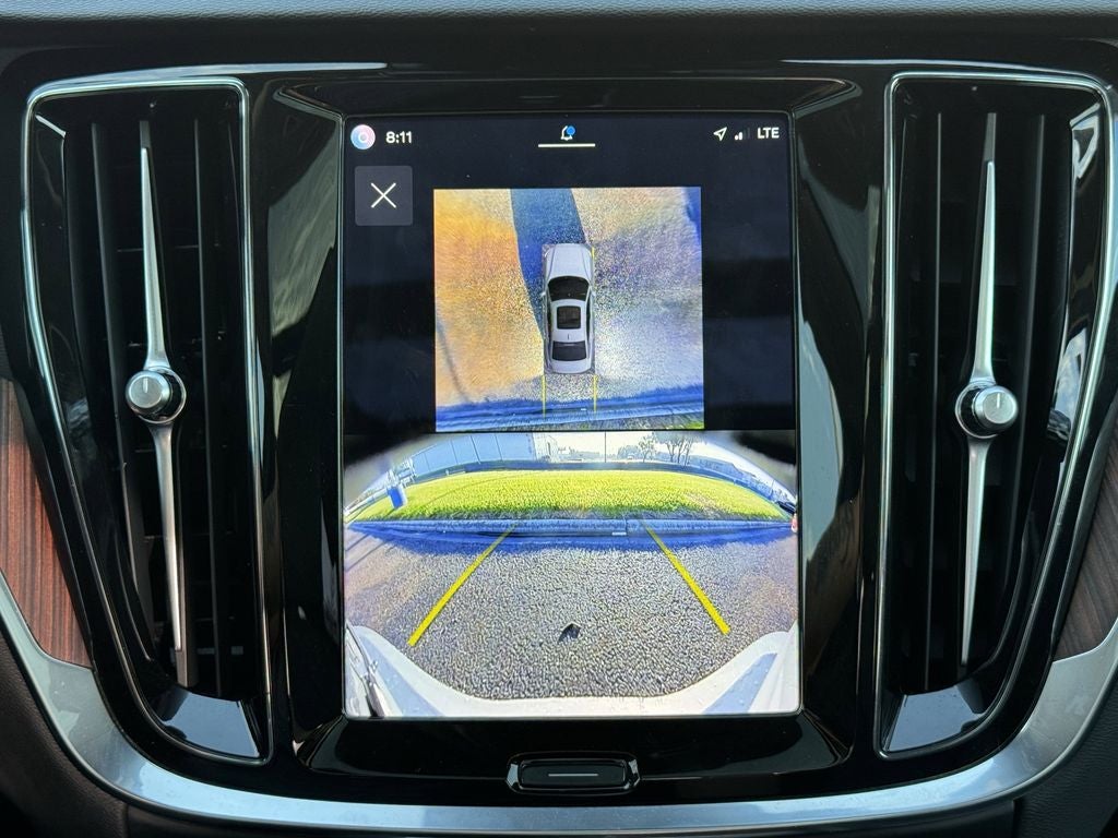 2024 Volvo S60 B5 Plus Dark Theme