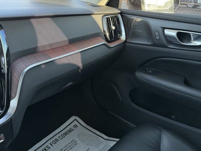 2024 Volvo S60 B5 Plus Dark Theme