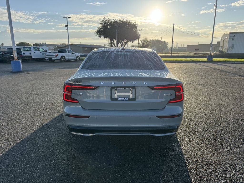 2024 Volvo S60 B5 Plus Dark Theme