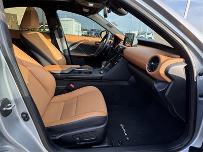 2025 Lexus IS 300