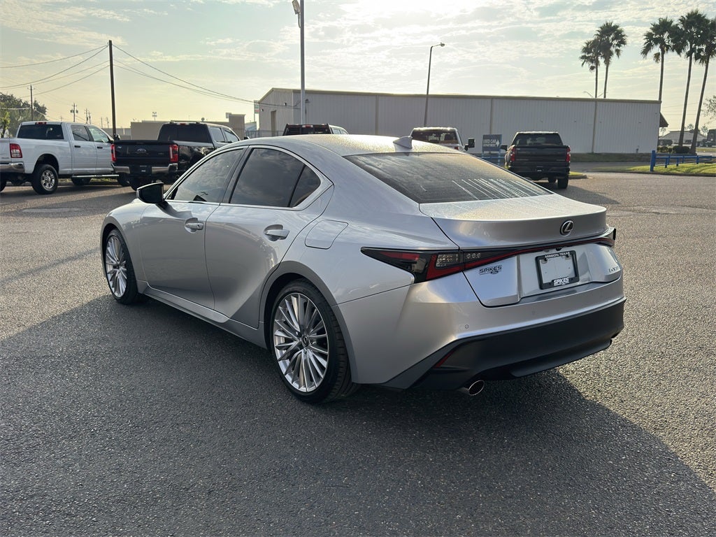 2025 Lexus IS 300