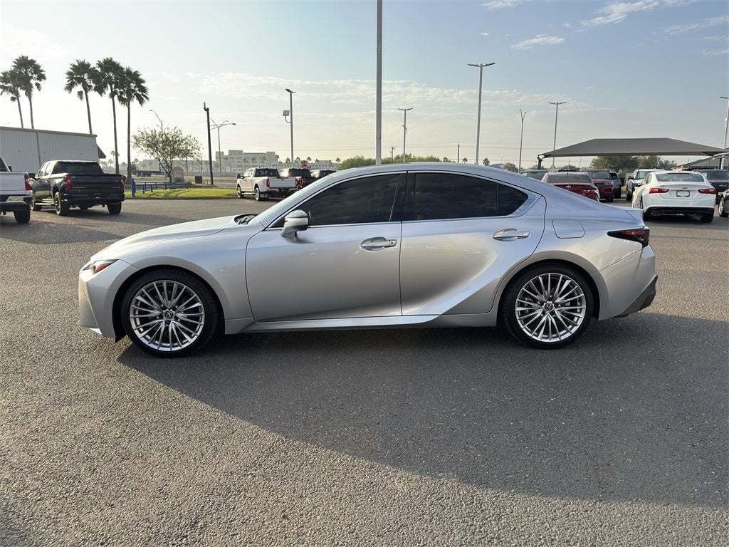 2025 Lexus IS 300