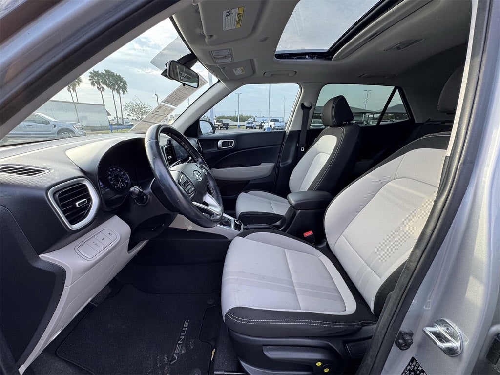 2022 Hyundai Venue SEL